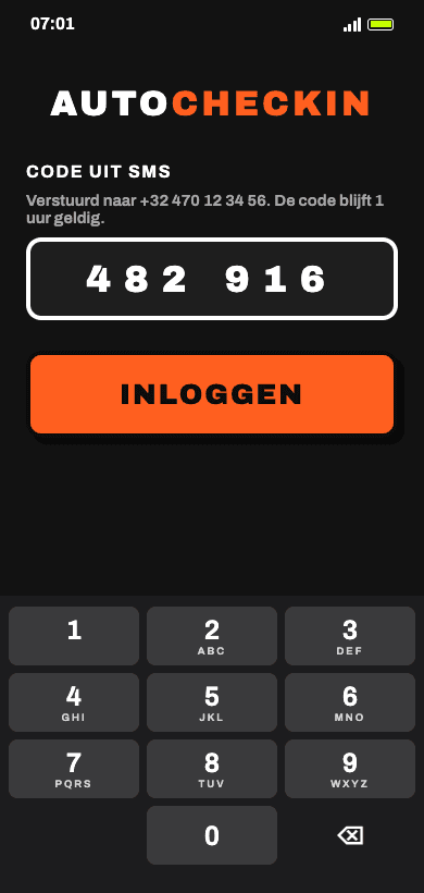Stap 2 — de sms-code intikken in de AutoCheckIn app